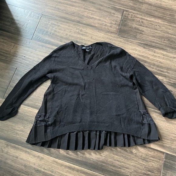 FRENCH CONNECTION black knit sweater with pleated back, lace detail - Picture 9 of 13